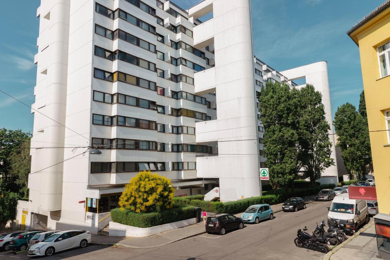 Beautiful 2-Bedroom Apartment Near Schoenbrunn Wenen Buitenkant foto