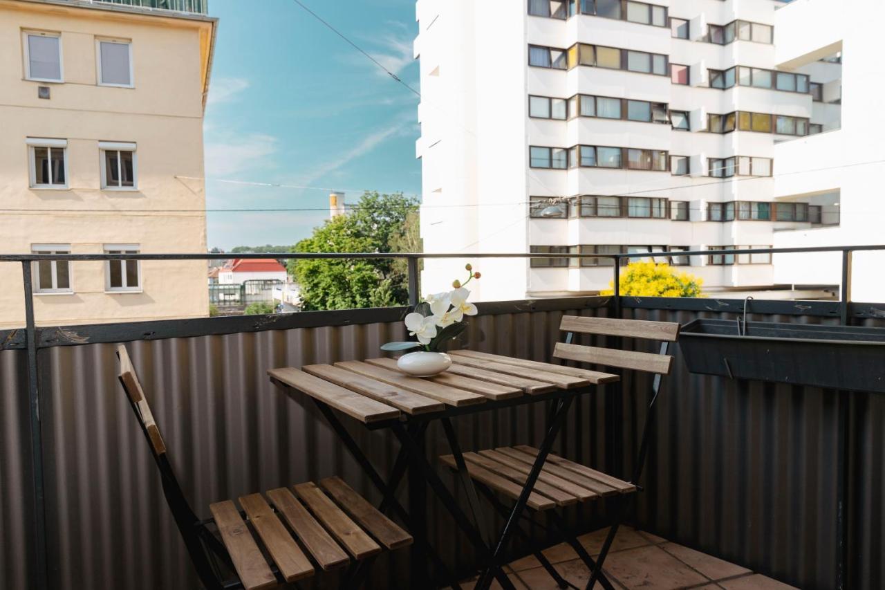 Beautiful 2-Bedroom Apartment Near Schoenbrunn Wenen Buitenkant foto
