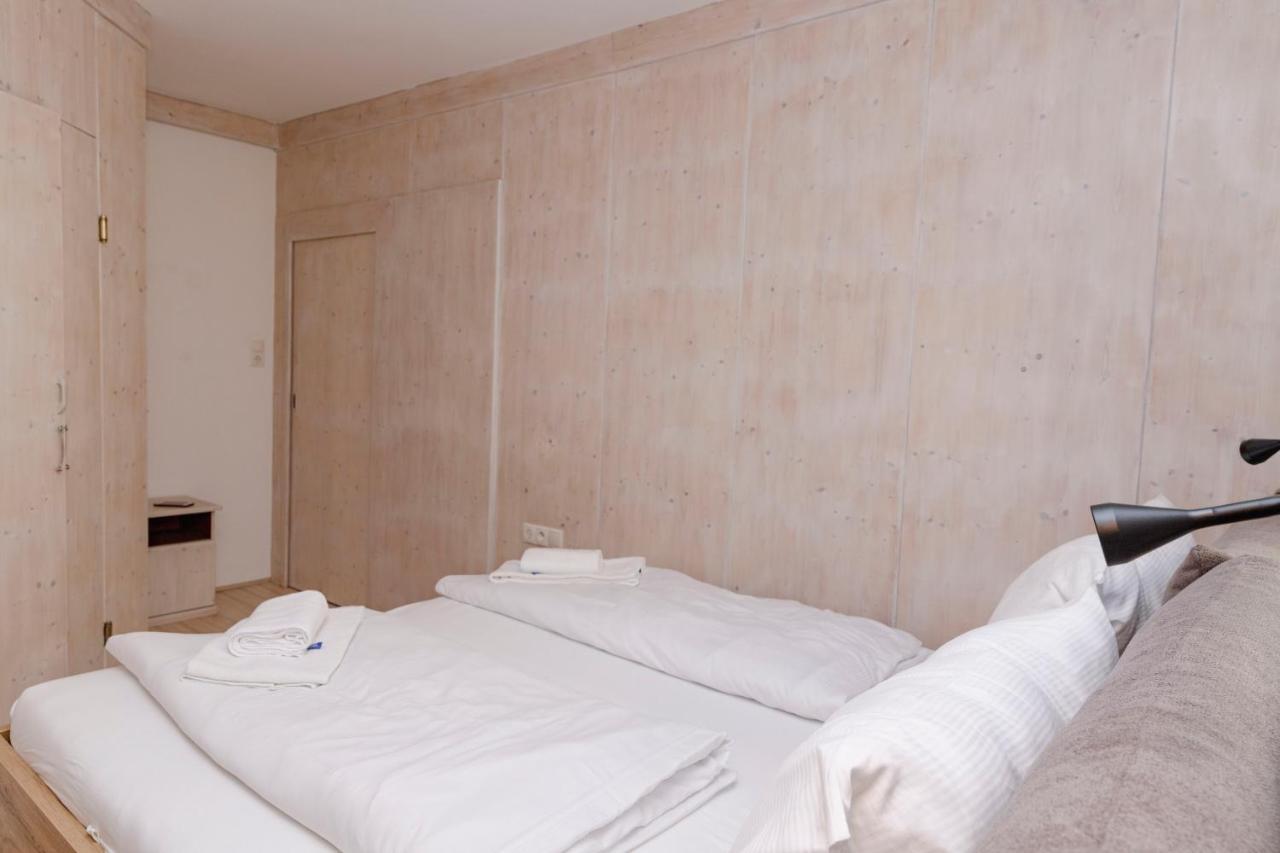 Beautiful 2-Bedroom Apartment Near Schoenbrunn Wenen Buitenkant foto