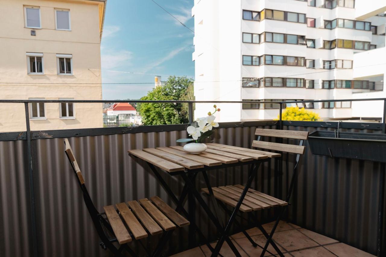 Beautiful 2-Bedroom Apartment Near Schoenbrunn Wenen Buitenkant foto